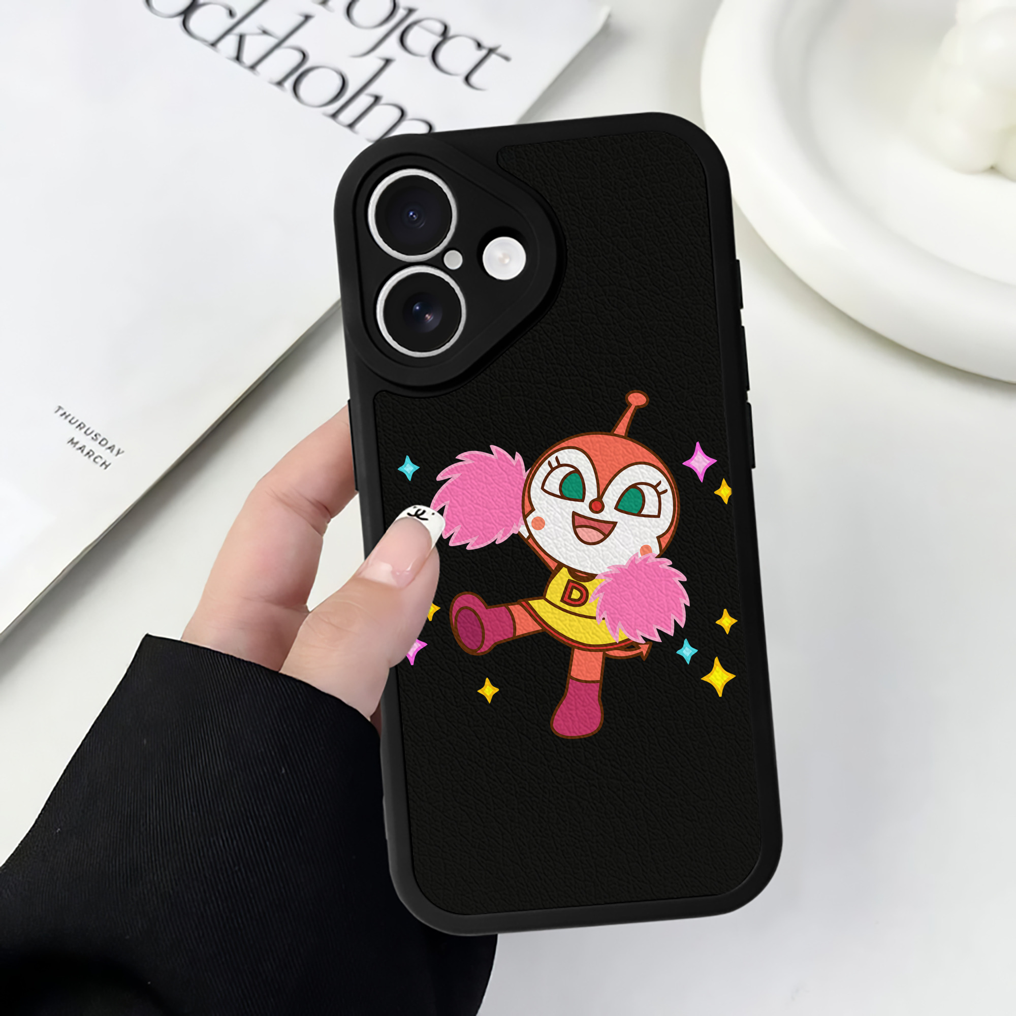 （画像用） アンパンマン Anpanman 【iPhone 16シリーズ対応】シリコンスマホケース（レザー調） 材質：シリコン